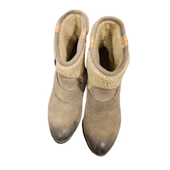 Kelsi Dagger | Tan Ankle Buckle Booties | Size 6 - Picture 3 of 11